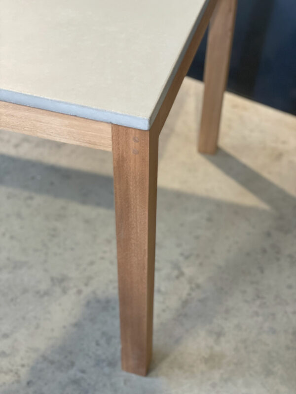 Mesa de comedor VOLGA - Imagen 4