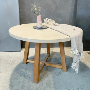 Mesa de comedor DELPHINUS