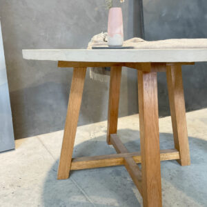 Mesa de comedor DELPHINUS