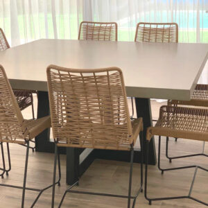 Mesa De Comedor MERAK cuadrada