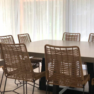 Mesa De Comedor MERAK cuadrada
