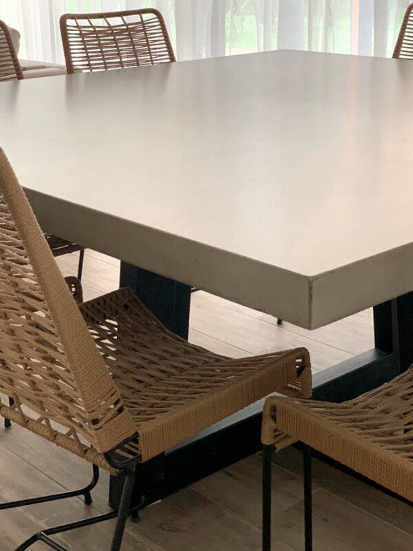 Mesa De Comedor MERAK cuadrada - Imagen 3