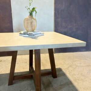 Mesa de comedor DELPHINUS cuadrada