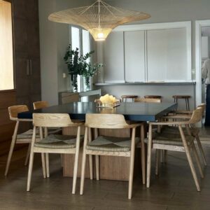 Mesa de comedor TUPI cuadrada